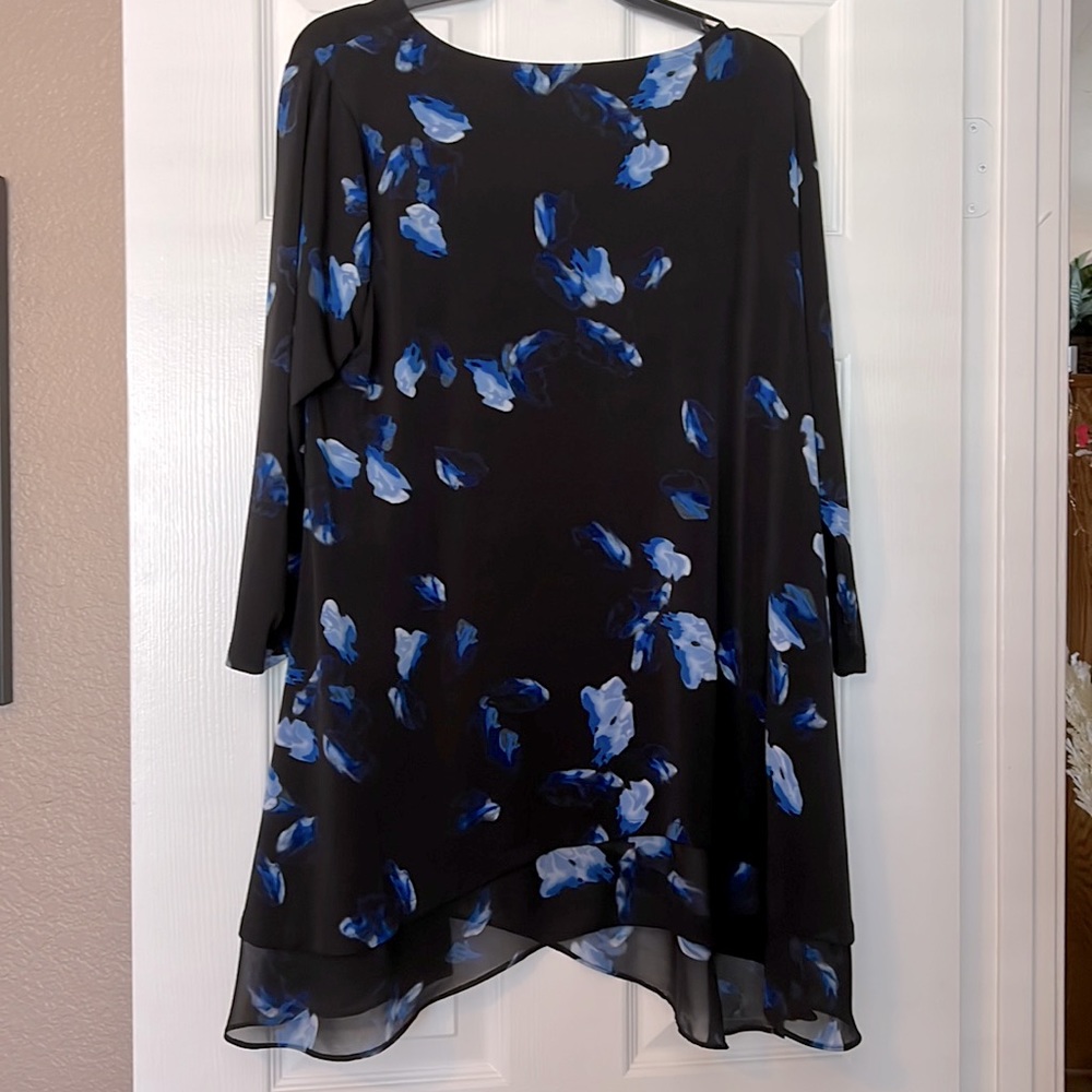 Alfani Black Tunic with Blue Floral Brushstroke Print - Picture 6 of 7